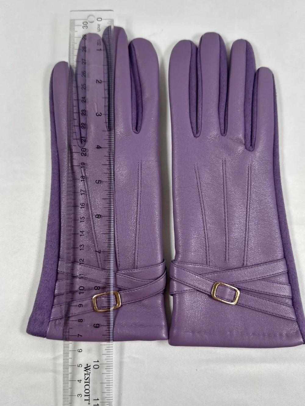 Women's Purple Fashion Gloves, Size Medium, Faux Leather Outer, Soft Inside
